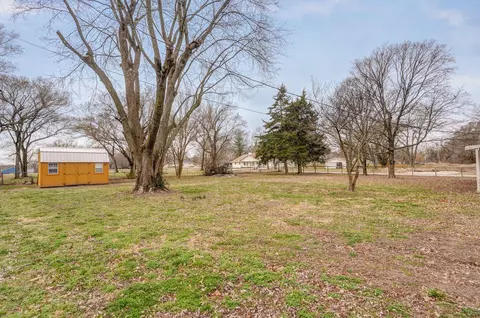 Exterior - 300 Bray Dr, Willard, MO 65781 photo 10 of 14