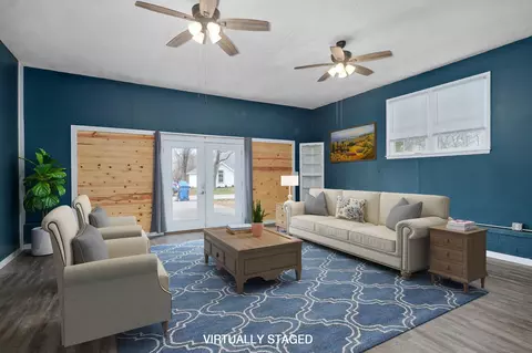 Living - 300 Bray Dr, Willard, MO 65781 photo 1 of 4