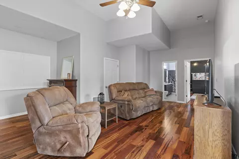 Living - 910 E Welch St, Nixa, MO 65714 photo 6 of 7