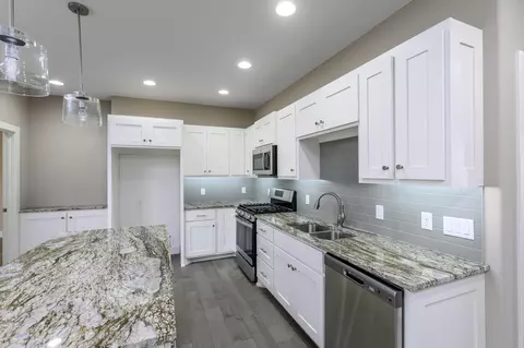 2010 S Regal Ct, Springfield, MO 65807 photo 10