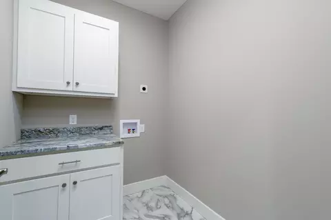 2010 S Regal Ct, Springfield, MO 65807 photo 23