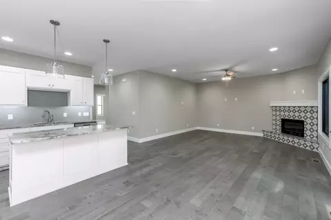 2010 S Regal Ct, Springfield, MO 65807 photo 14