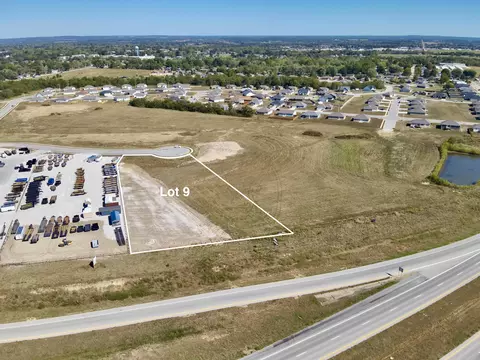 009 S Killingsworth Ave, Bolivar, MO 65613