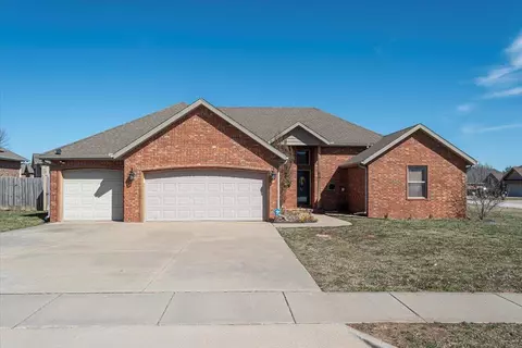 Exterior - 94 Holly Ridge Rd, Willard, MO 65781 photo 2 of 10