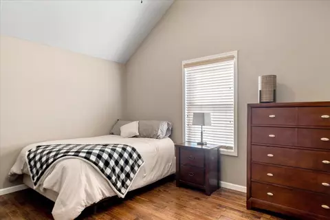 Bedroom - 94 Holly Ridge Rd, Willard, MO 65781 photo 3 of 4