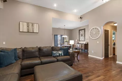 Living - 94 Holly Ridge Rd, Willard, MO 65781 photo 3 of 6