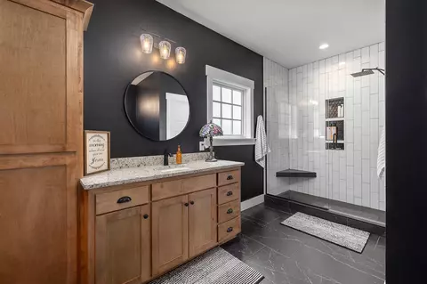 Bath - 2101 W Mason Pl, Ozark, MO 65721 photo 6 of 8