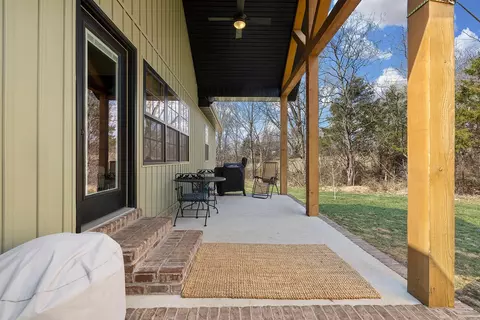 Exterior - 2101 W Mason Pl, Ozark, MO 65721 photo 3 of 5