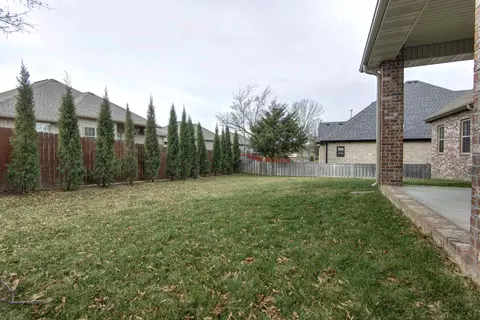 Exterior - 874 Emerald Ter, Nixa, MO 65714 photo 4 of 6