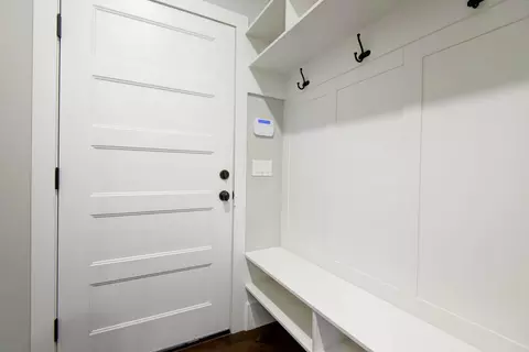 Entry Way - 874 Emerald Ter, Nixa, MO 65714 photo 2 of 2