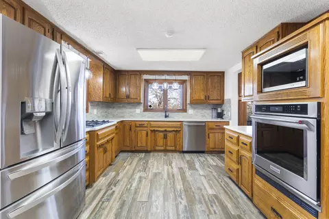 Kitchen - 4 Trails End St, Branson West, MO 65737 photo 2 of 4