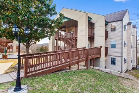 1 Woodpecker Ln #2, Branson, MO 65616 photo 1