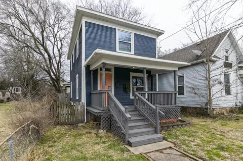 933 W Madison St, Springfield, MO 65806 photo 2