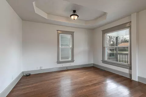 933 W Madison St, Springfield, MO 65806 photo 6