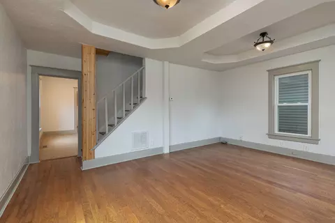 933 W Madison St, Springfield, MO 65806 photo 7