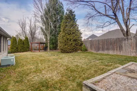 Exterior - 4536 S Warren Ave, Springfield, MO 65810 photo 10 of 10