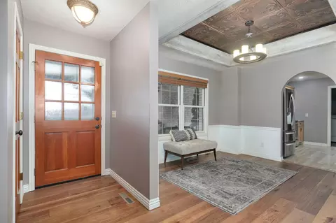 Entry Way - 4536 S Warren Ave, Springfield, MO 65810 photo 1 of 1