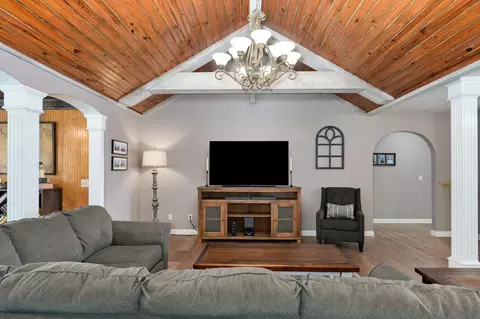 Living - 4536 S Warren Ave, Springfield, MO 65810 photo 1 of 6