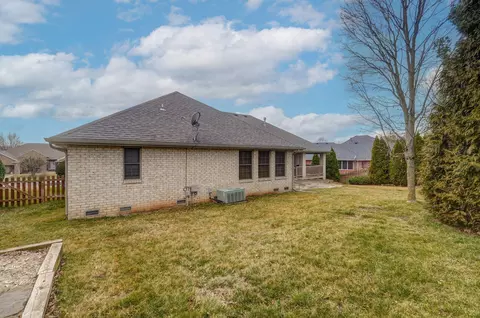 Exterior - 4536 S Warren Ave, Springfield, MO 65810 photo 9 of 10