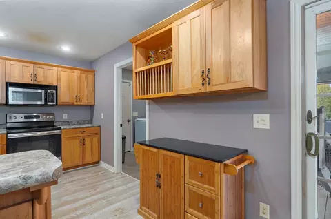 Kitchen - 4536 S Warren Ave, Springfield, MO 65810 photo 3 of 5