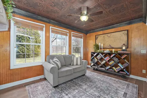 Living - 4536 S Warren Ave, Springfield, MO 65810 photo 6 of 6