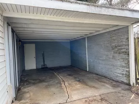 2136 N Weller Ave, Springfield, MO 65803 photo 3
