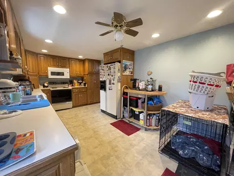 1333 S Meadowview Ave, Springfield, MO 65804 photo 6