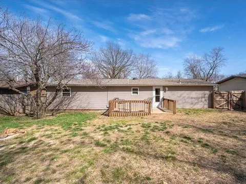 1333 S Meadowview Ave, Springfield, MO 65804 photo 15