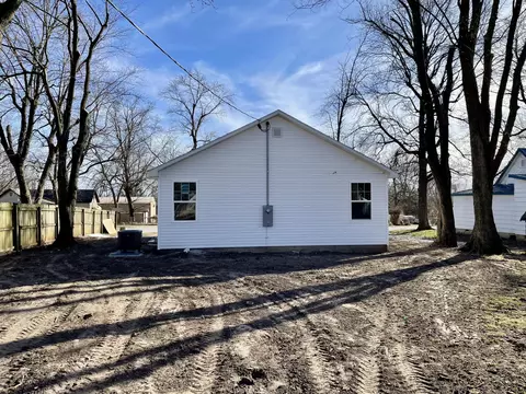 109 W Myrtle St, Aurora, MO 65605 photo 7