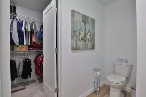 Bath - 5033 Cozy Ct, Springfield, MO 65802 photo 6 of 9