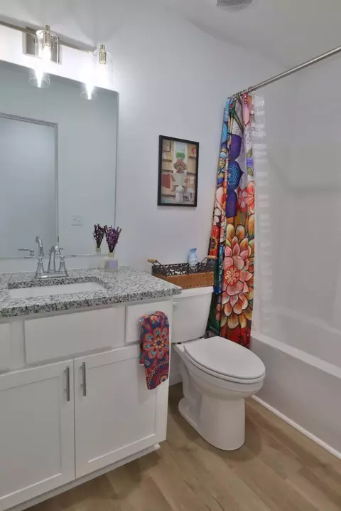 Bath - 5033 Cozy Ct, Springfield, MO 65802 photo 7 of 9