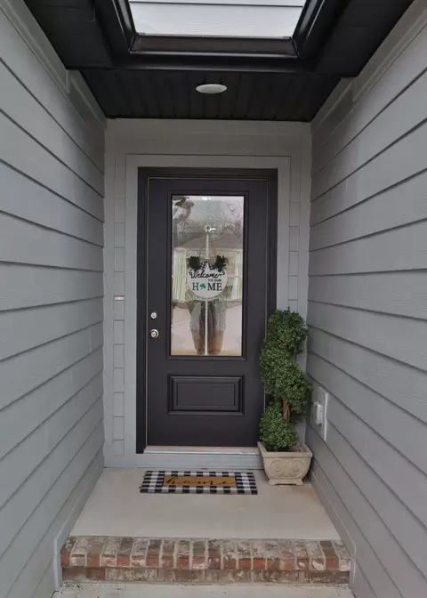 Exterior - 5033 Cozy Ct, Springfield, MO 65802 photo 5 of 10