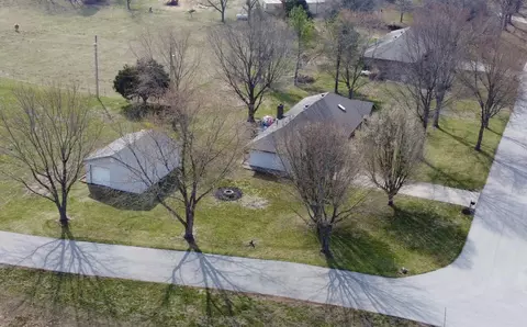 1850 Cody Ave, Nixa, MO 65714 photo 2