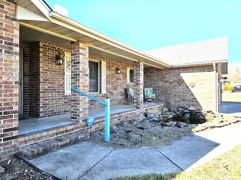 Exterior - 815 Mark St, Willard, MO 65781 photo 4 of 12