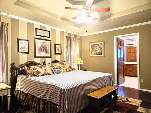 Bedroom - 815 Mark St, Willard, MO 65781 photo 2 of 6