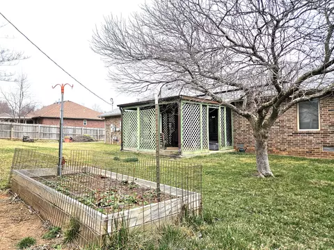 Exterior - 815 Mark St, Willard, MO 65781 photo 10 of 12