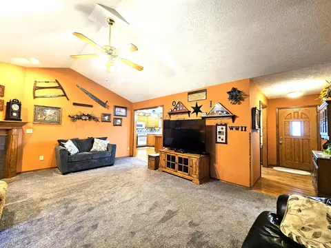 Living - 815 Mark St, Willard, MO 65781 photo 4 of 4