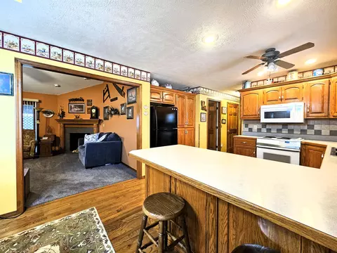 Kitchen - 815 Mark St, Willard, MO 65781 photo 4 of 6