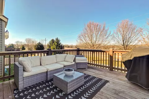 Exterior - 768 E Penzance Cir, Nixa, MO 65714 photo 6 of 12