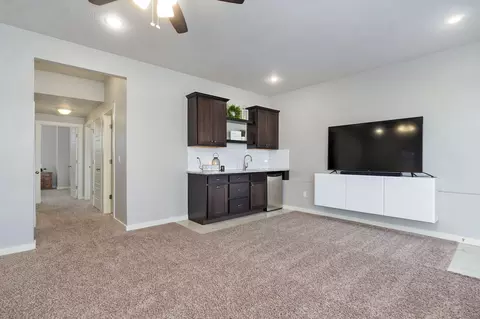 Living - 768 E Penzance Cir, Nixa, MO 65714 photo 6 of 8