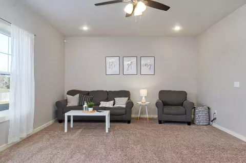 Living - 768 E Penzance Cir, Nixa, MO 65714 photo 7 of 8