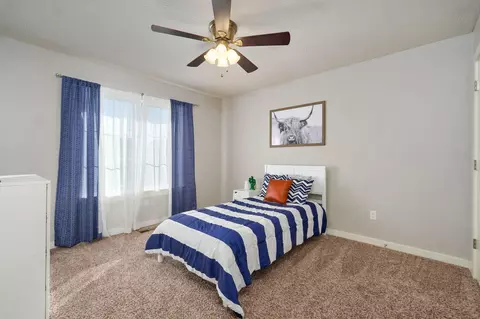 Bedroom - 768 E Penzance Cir, Nixa, MO 65714 photo 4 of 6