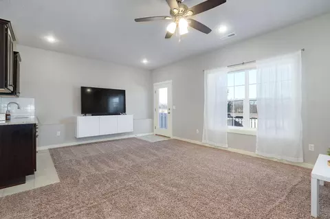 Living - 768 E Penzance Cir, Nixa, MO 65714 photo 5 of 8