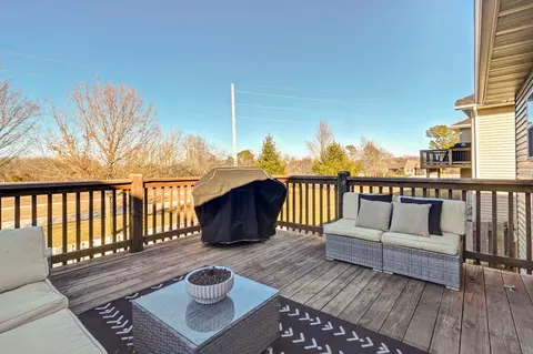 Exterior - 768 E Penzance Cir, Nixa, MO 65714 photo 7 of 12