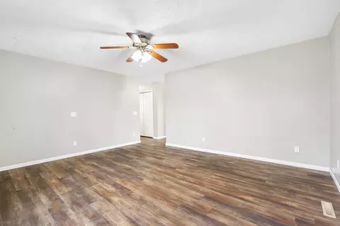 109 E Scott Wayne Dr, Nixa, MO 65714 photo 5