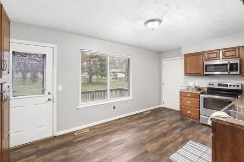 109 E Scott Wayne Dr, Nixa, MO 65714 photo 9