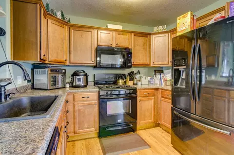 715 W Christopher Ln, Clever, MO 65631 photo 9