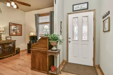 Entry Way - 509 Clover Ct, Nixa, MO 65714 photo 2 of 2