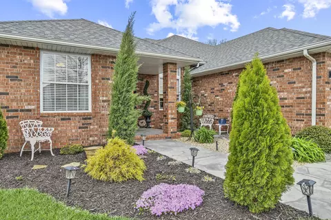 Exterior - 509 Clover Ct, Nixa, MO 65714 photo 4 of 13