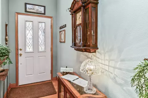 Entry Way - 509 Clover Ct, Nixa, MO 65714 photo 1 of 2